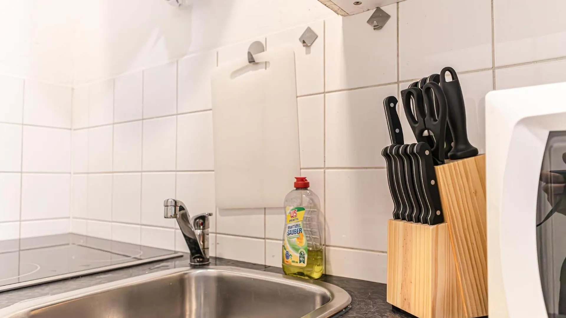 Welcoming 1Br Apt- Near U6 Station Am Schoepfwerk Wiedeń Austria